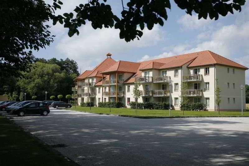 Residence Vtf Les Allees Du Green Levernois Εξωτερικό φωτογραφία
