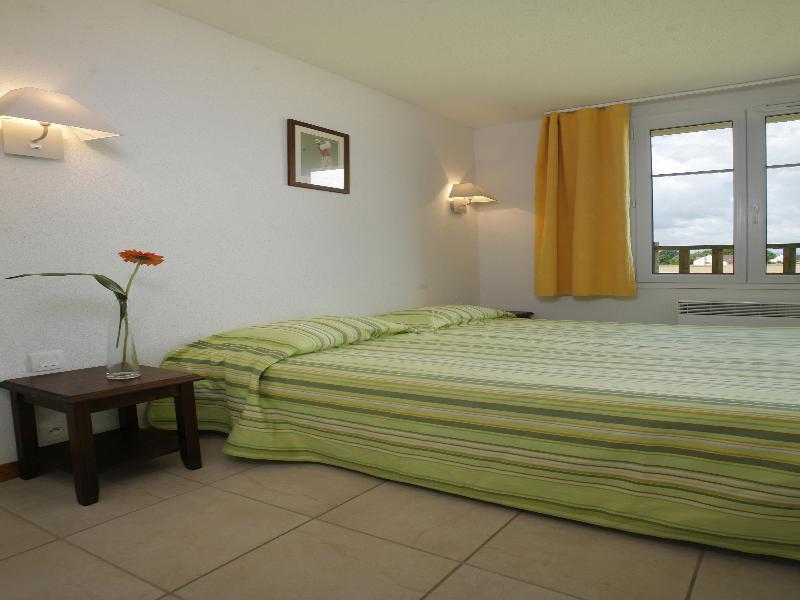 Residence Vtf Les Allees Du Green Levernois Εξωτερικό φωτογραφία